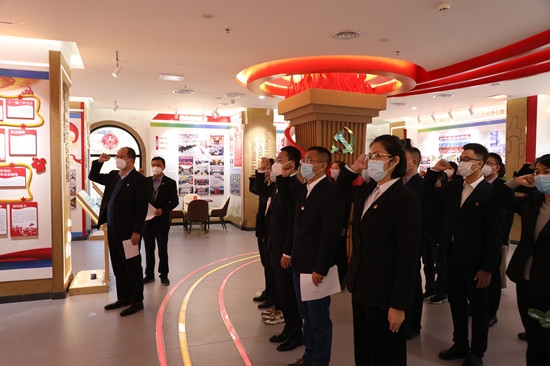 中国环保举行新党员入党宣誓仪式